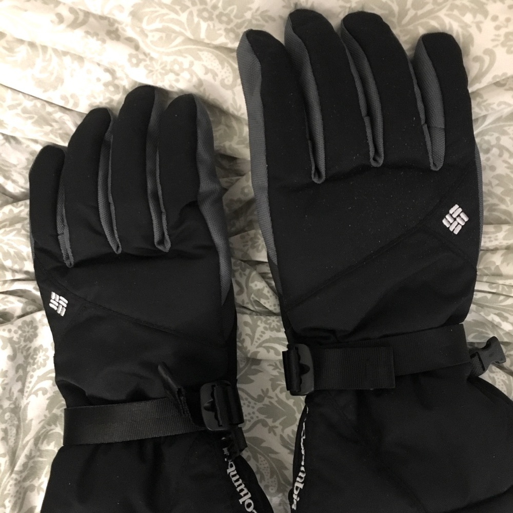 Pair of Columbia gloves - womens size Large.